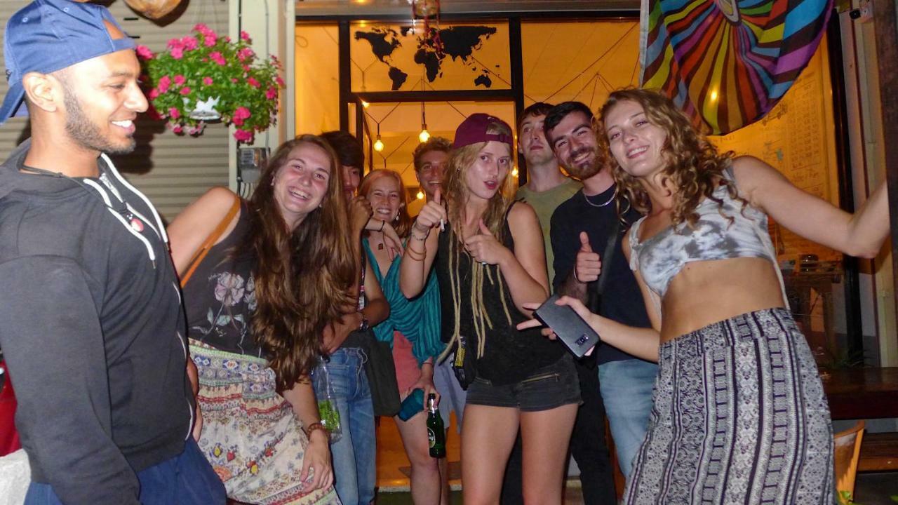 Stamp Hostel (Adults Only) Ban Yang  Exterior photo